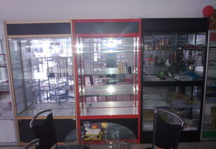 深圳展柜定制指南 鋁合金、玻璃、汽車(chē)精品柜全方位解析