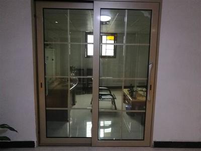 佛山鋁合金門(mén)窗廠家 五金配件的關(guān)鍵作用與選購(gòu)指南